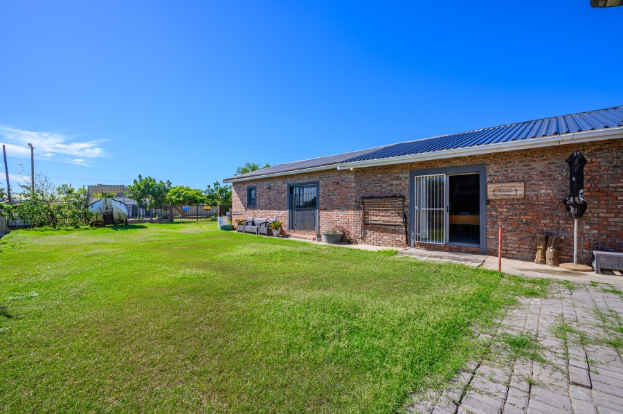 4 Bedroom Property for Sale in Cannonville Eastern Cape